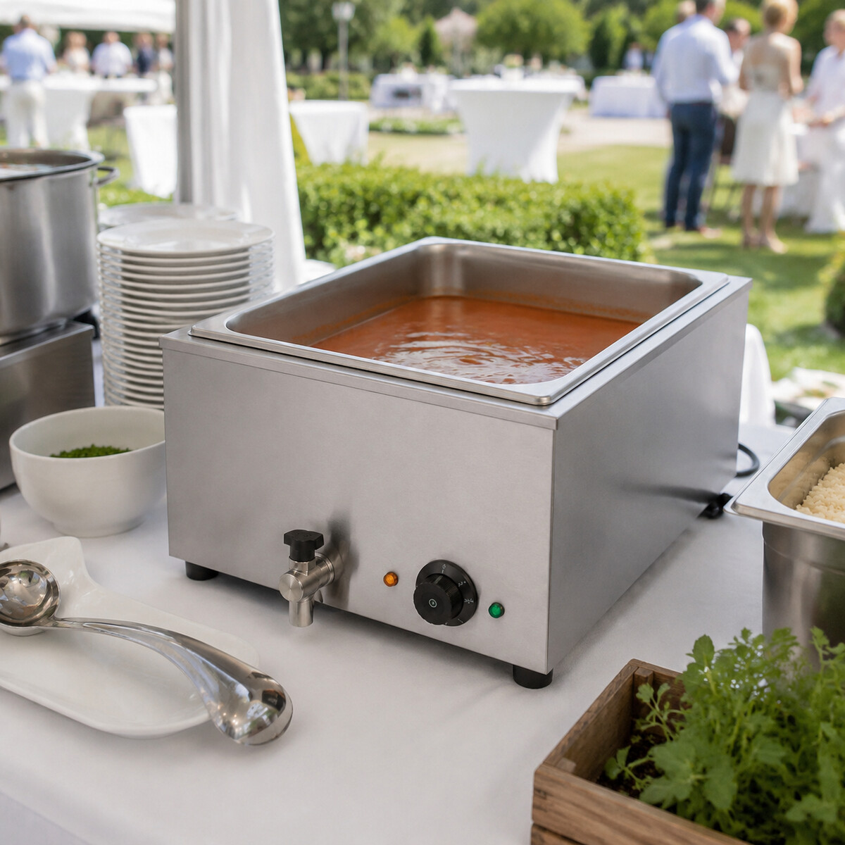 Speisenwärmer Bain Marie im Einsatz auf einer Veranstaltung